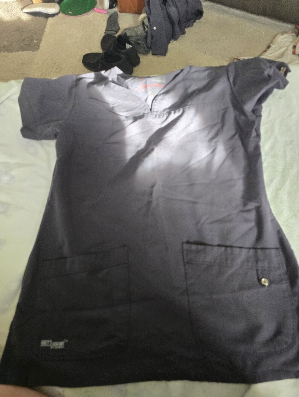 Grey's Anatomy Size S Scrub Top, Metal Grey